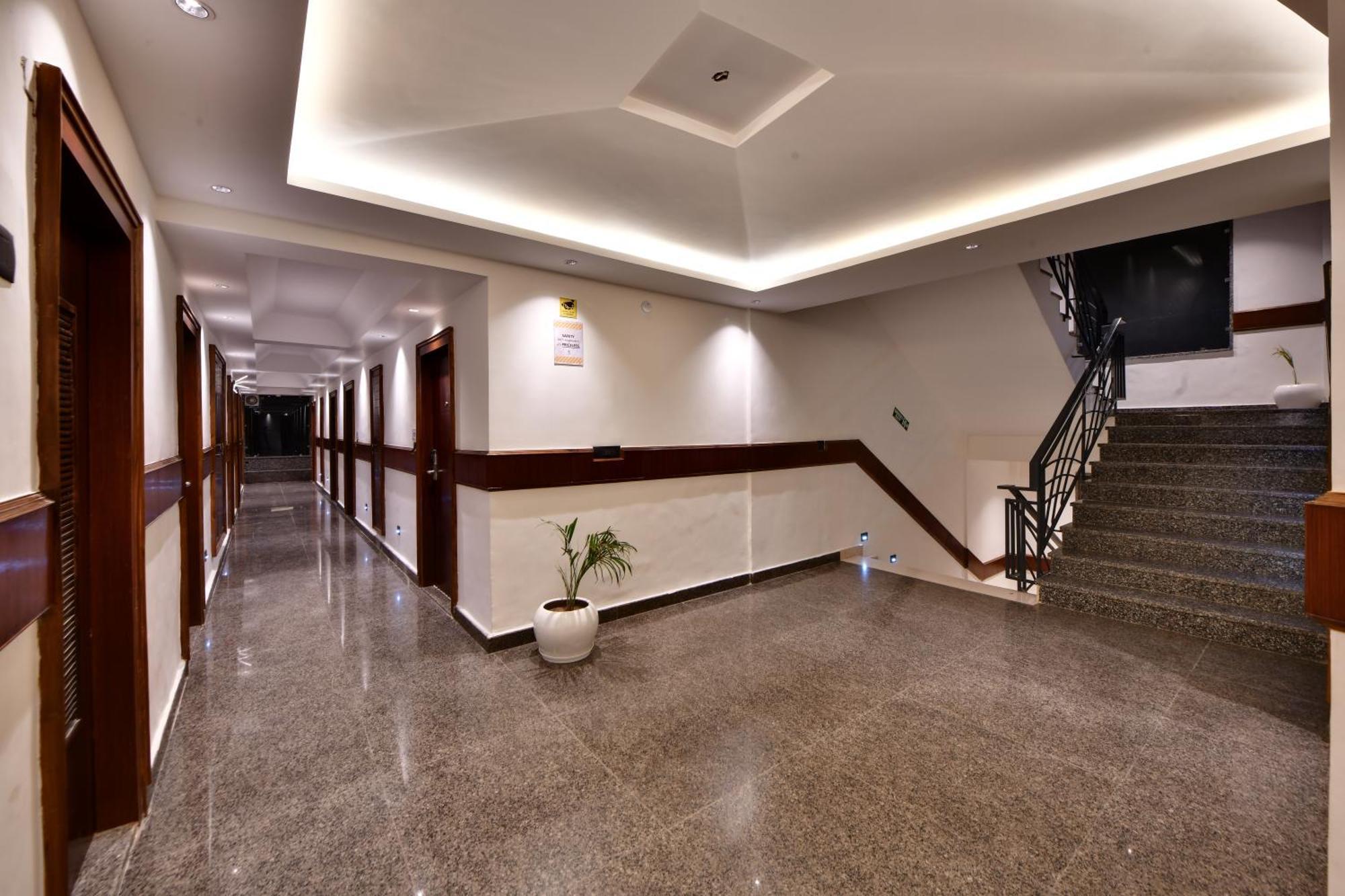 Click Sunburry Hotel Katra Катра Екстериор снимка