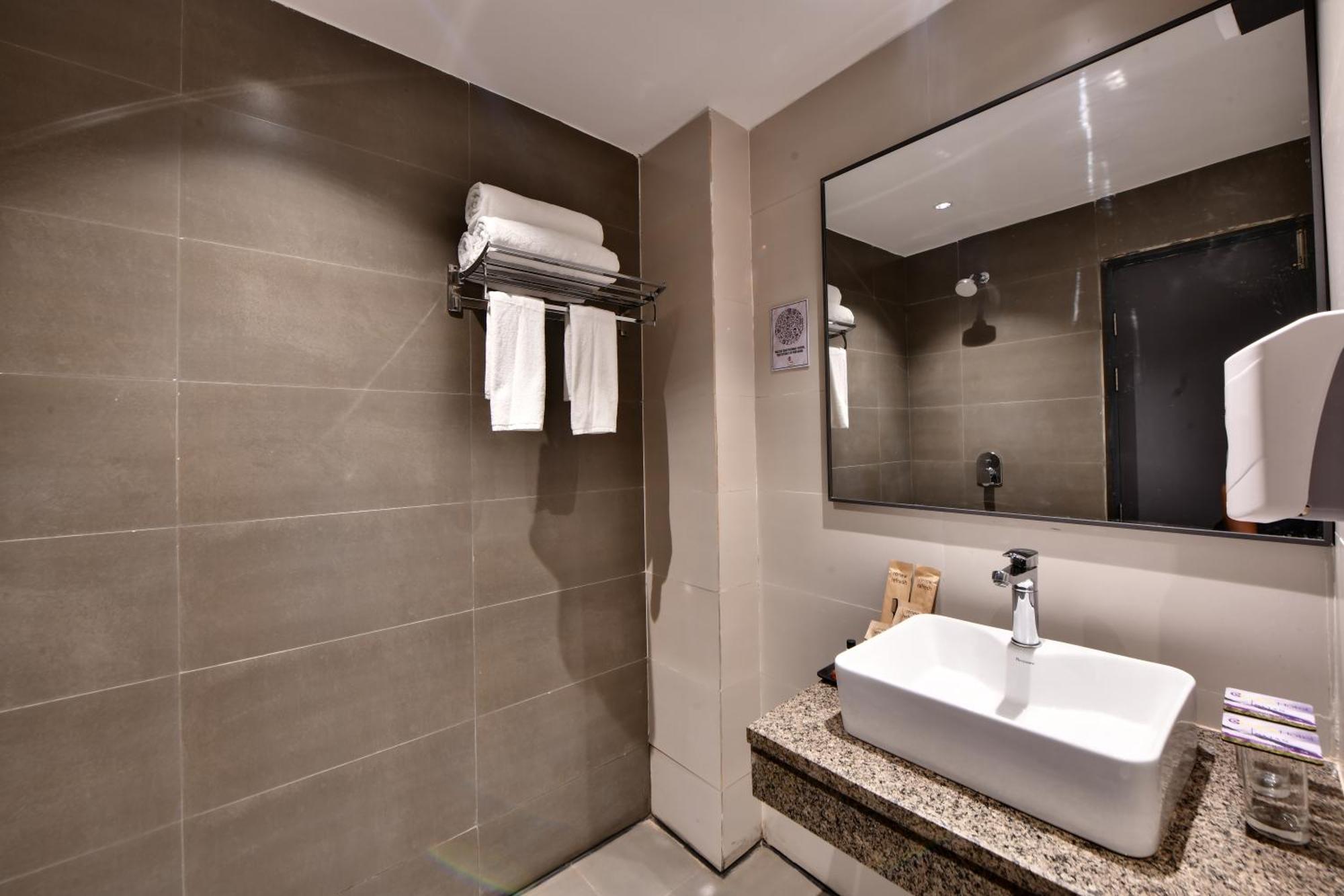 Click Sunburry Hotel Katra Катра Екстериор снимка