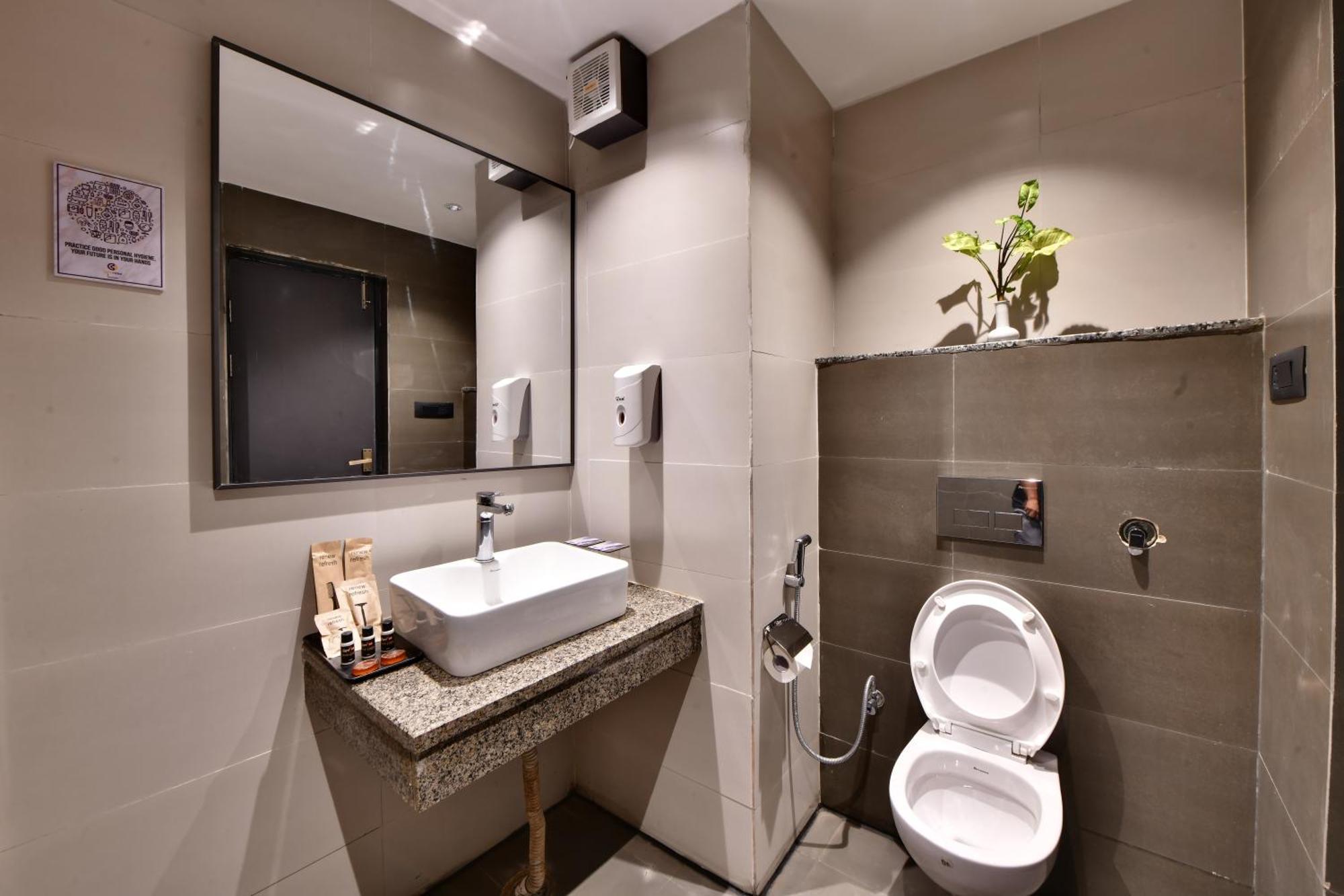 Click Sunburry Hotel Katra Катра Екстериор снимка